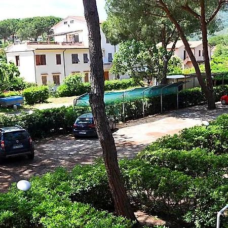 Bilocali Delfino - Spazi Esterni, Aria Condizionata E Posto Auto 酒店 3*